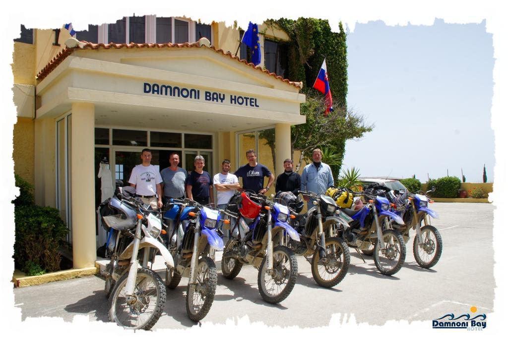 Damnoni Bay Hotel ภายนอก รูปภาพ