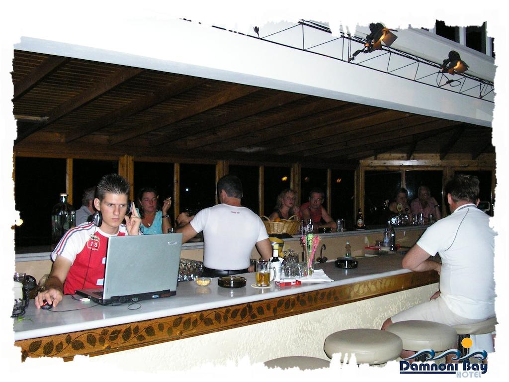 Damnoni Bay Hotel ภายนอก รูปภาพ