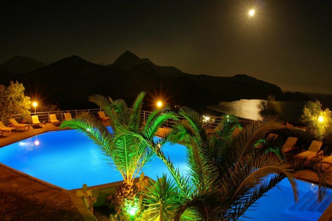 Damnoni Bay Hotel ภายนอก รูปภาพ