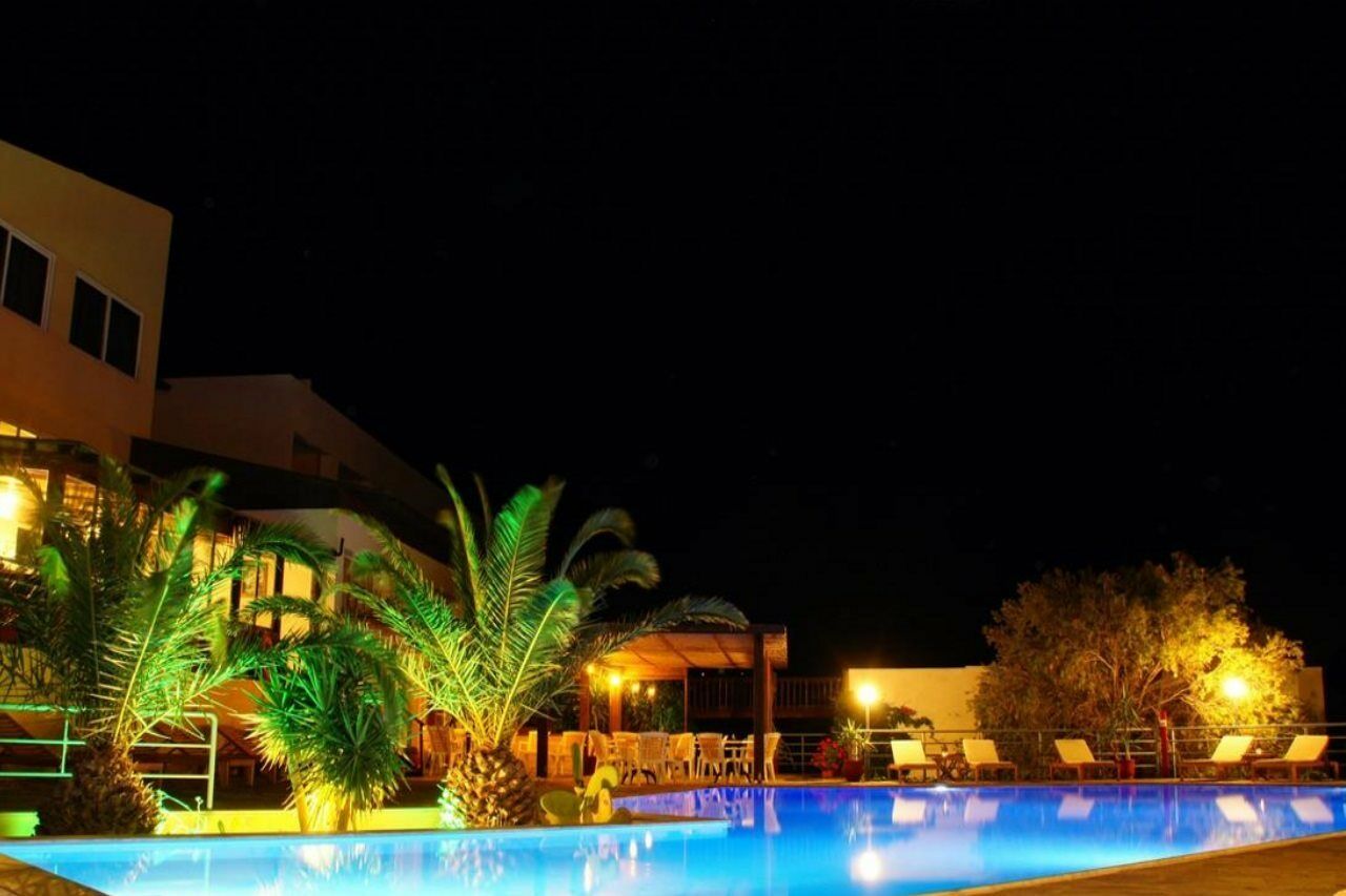 Damnoni Bay Hotel ภายนอก รูปภาพ